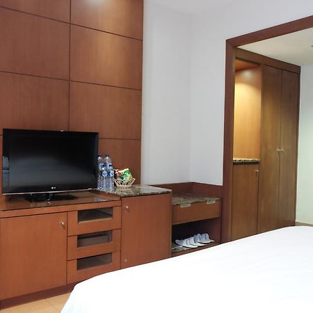 Grand Sakura Hotel Медан Екстер'єр фото