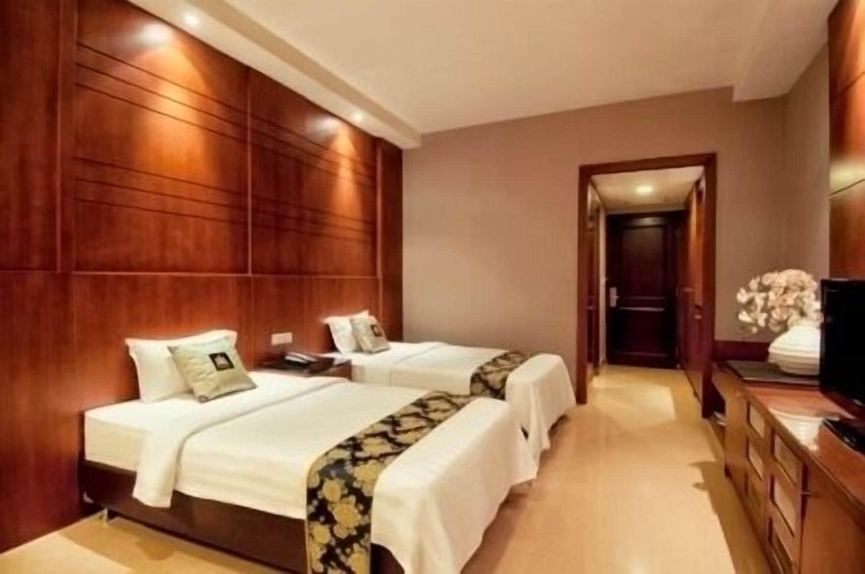 Grand Sakura Hotel Медан Екстер'єр фото