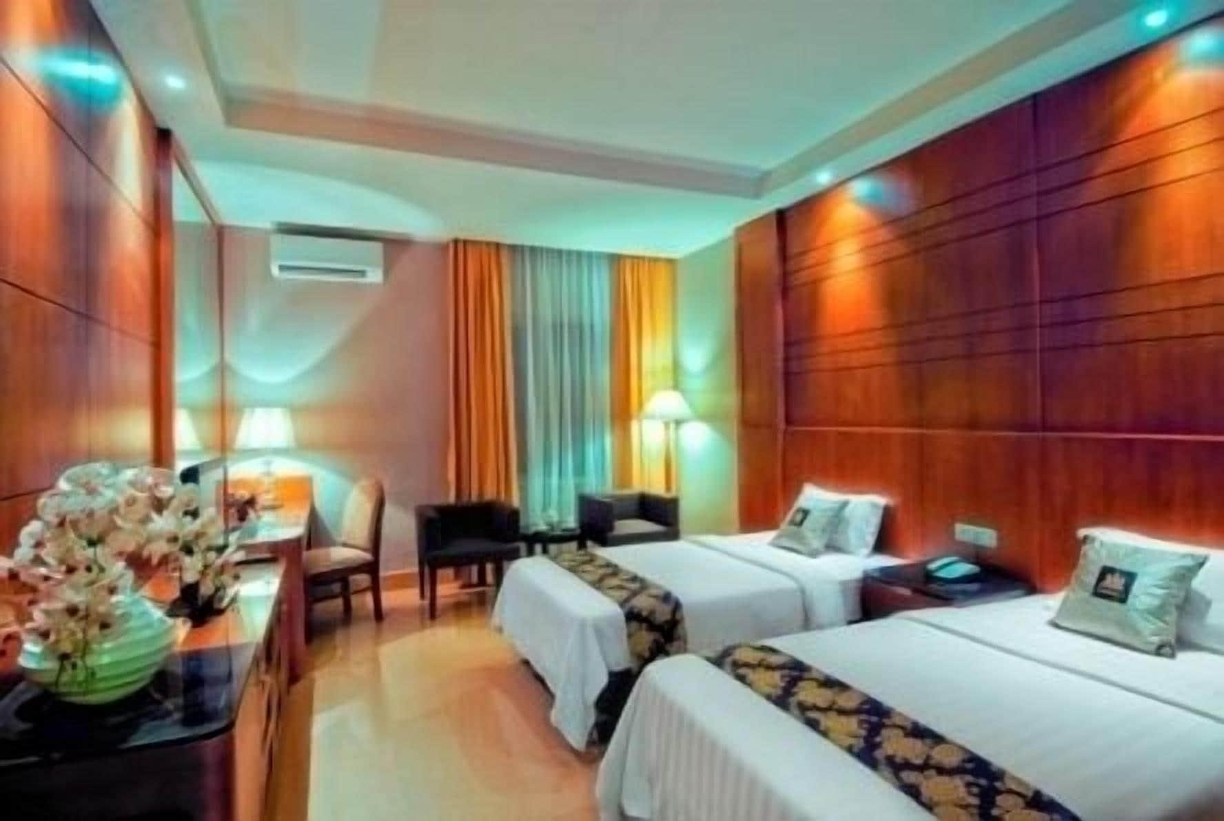 Grand Sakura Hotel Медан Екстер'єр фото