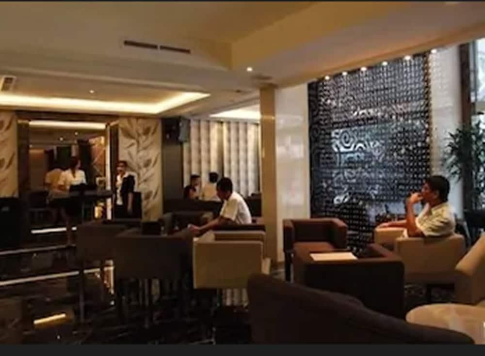 Grand Sakura Hotel Медан Екстер'єр фото