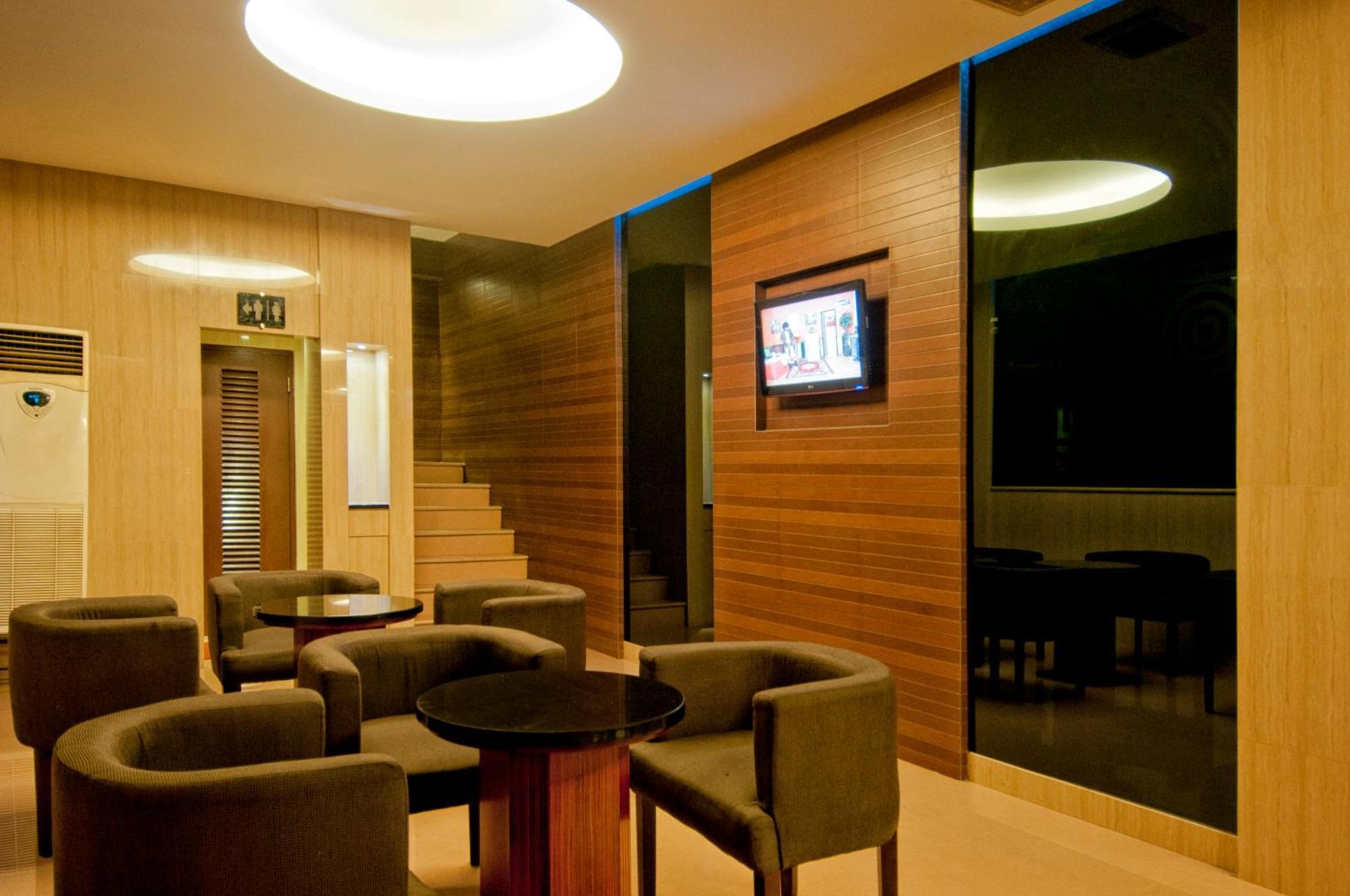 Grand Sakura Hotel Медан Екстер'єр фото