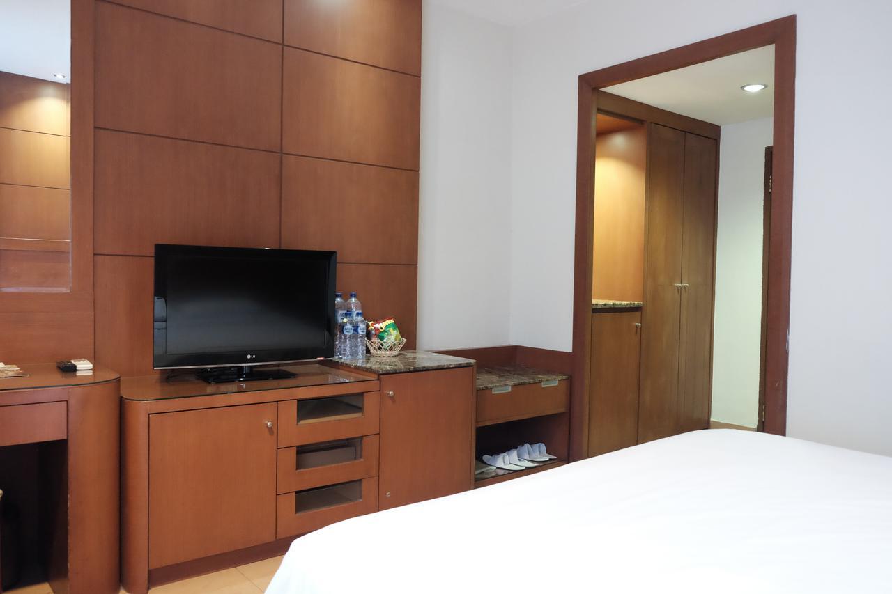Grand Sakura Hotel Медан Екстер'єр фото